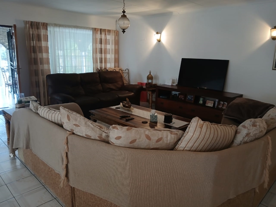 3 Bedroom Property for Sale in Geelhoutpark North West